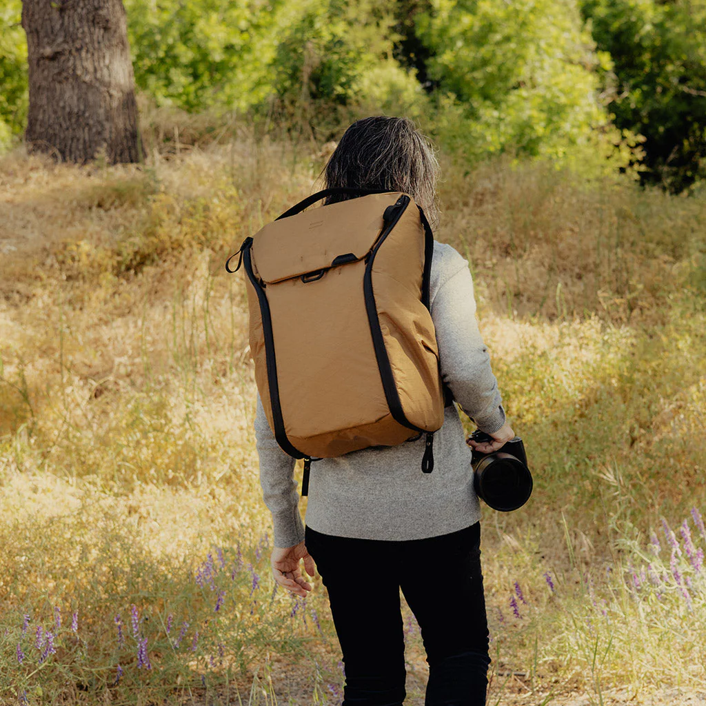 Everyday Backpack | 20L | Coyote - Image 13
