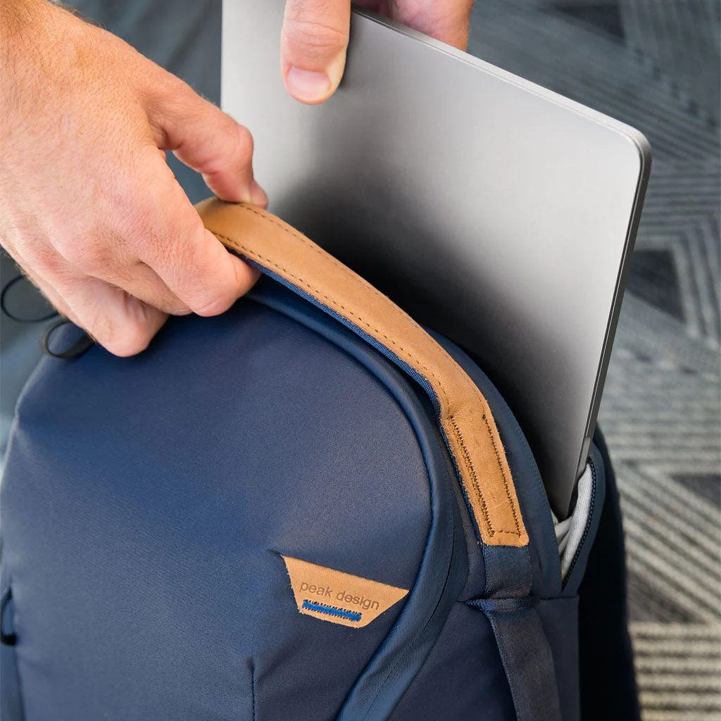 Everyday Backpack Zip | 15L | Midnight - Image 7