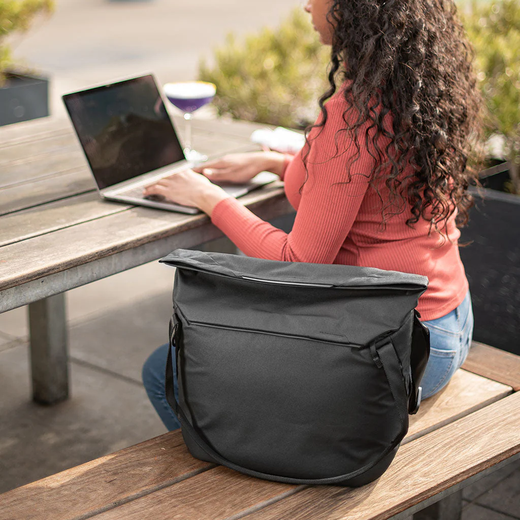 Everyday Tote | 15L | Black - Image 10
