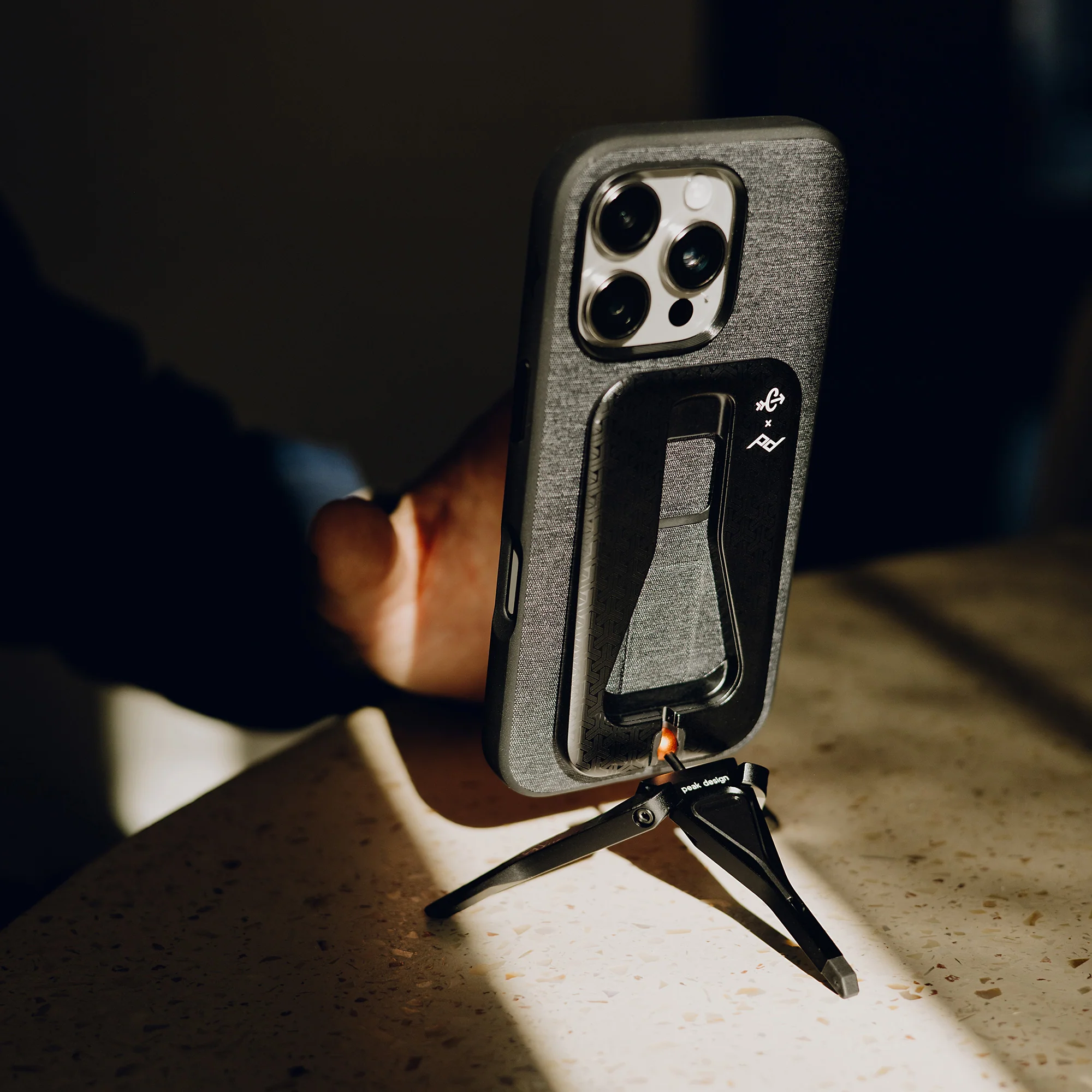 Mobile Tripod | Carryology Collab - Image 3