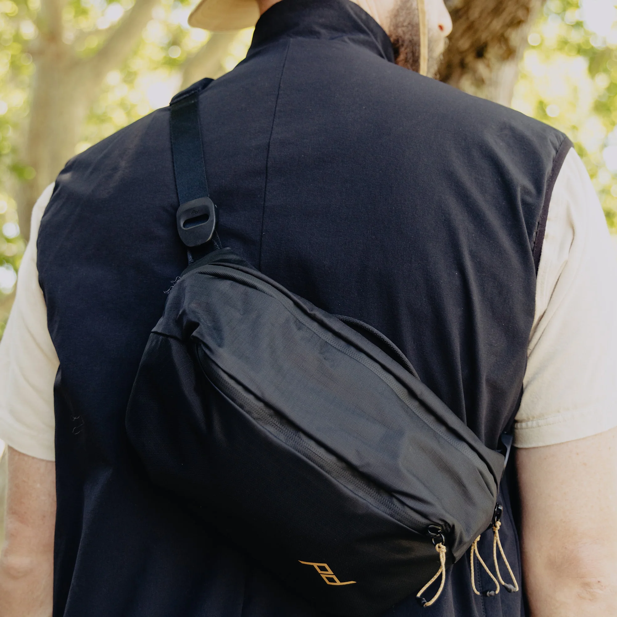 Outdoor Sling | 4L | Black - Image 6
