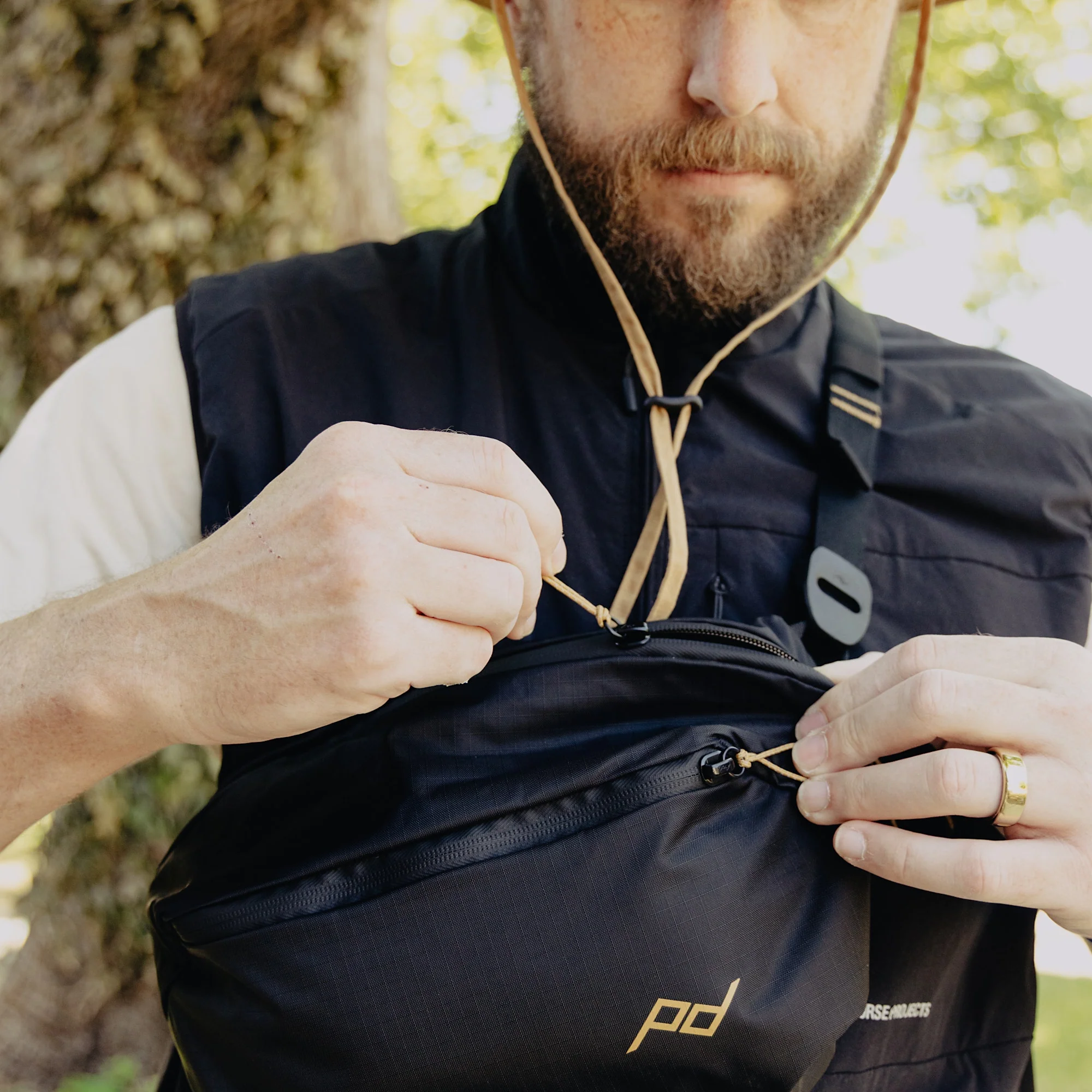 Outdoor Sling | 4L | Black - Image 7