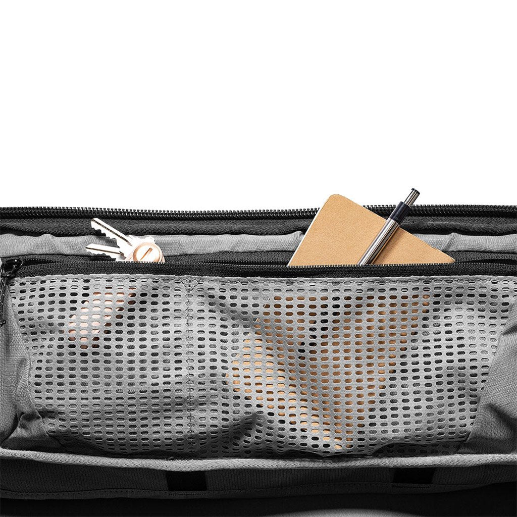 Travel Duffelpack | 65L | Black - Image 10